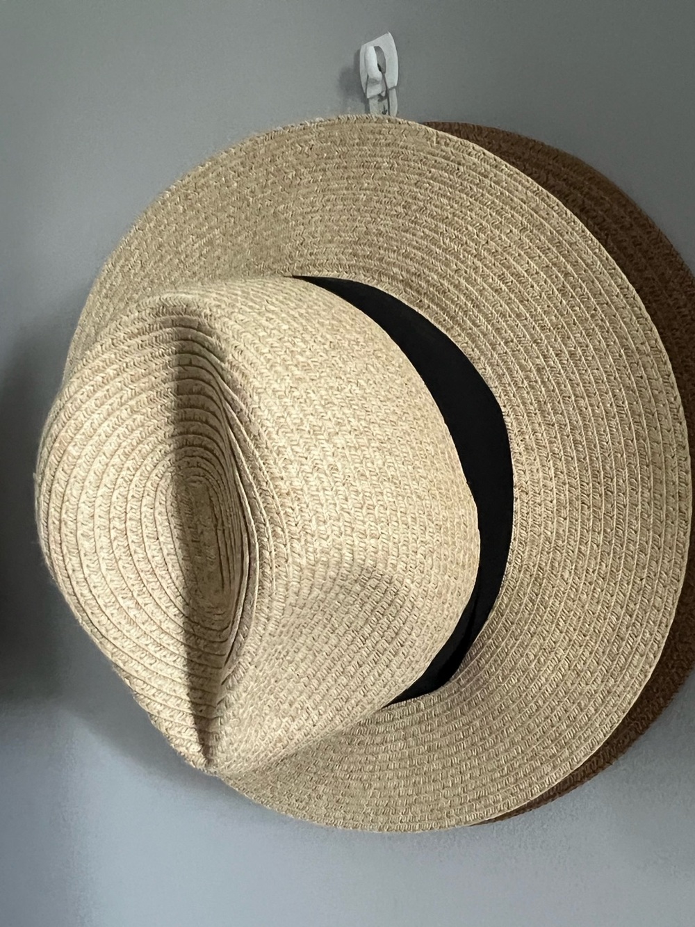 Straw Wide-Brim Fedora Hat with Black Band - Natural